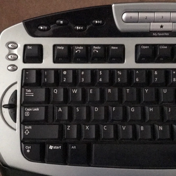 Keyboard - Picture 2 of 5